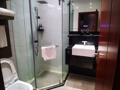 -蓬客精品酒店(南山海岸城购物中心店)