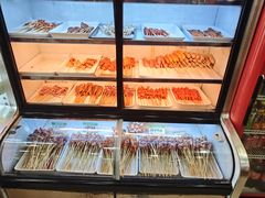 -哈尔滨小酒馆·鲜肉现穿自助烧烤(康新花园店)