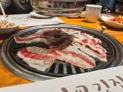 -唯成•韩国炭火烤肉 유성고기