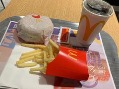 -麦当劳(中山公园龙之梦店)