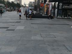 -万隆广场(昆仑大街店)