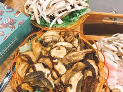 -菌海森林·非遗野生菌火锅(西山区滇池路摩根道店)
