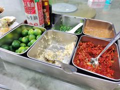 -四川小胡子海鲜(丁村万人海鲜广场店)