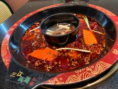 -三江两海老火锅(北京首店)