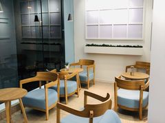 -焙丽拾光(麦凯乐直营店)