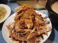 -三亚火车头万人海鲜广场