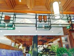 -八府香鸭·啫啫煲(华山路店)