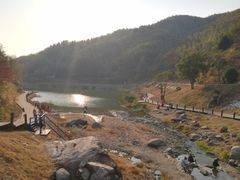 -梅岭月亮湾山体公园
