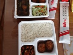 -田老师红烧肉(通州果园物美档口店)