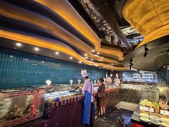 -雍容荟帝王蟹活龙虾展台自助(IFS黑金店)