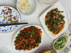 -乡土特色.冷锅鱼.牦牛肉汤锅