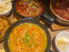 -有红鸡毛店·砂锅菜(抚琴夜市店)