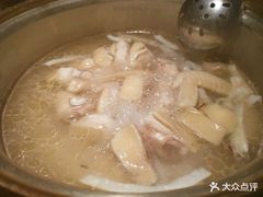椰子鸡煲-大头椰·椰子鸡火锅(南宁万象城店)