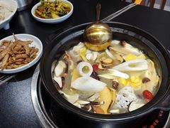 -野菌皇海景野生菌火锅(滨海大道店)