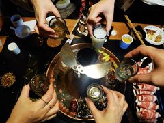 -果松木炭酸菜铜火锅·外婆参鸡汤