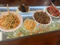 -金杨拉面王小吃面馆·牛三宝面·红烧牛肉粉