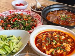 -嫩芽 ·地道重庆菜(十八梯露台夜景店)