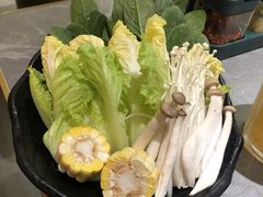 -品也·鲍鱼鸡火锅(皇庭广场店)