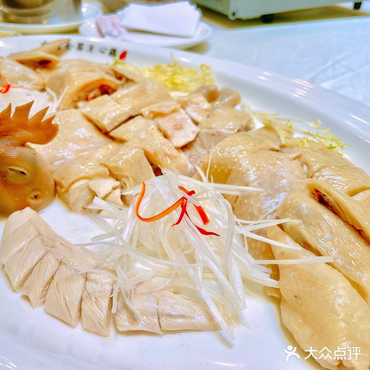 【获奖无数】清心鸡的白切鸡和红烧乳鸽究竟有几好味?