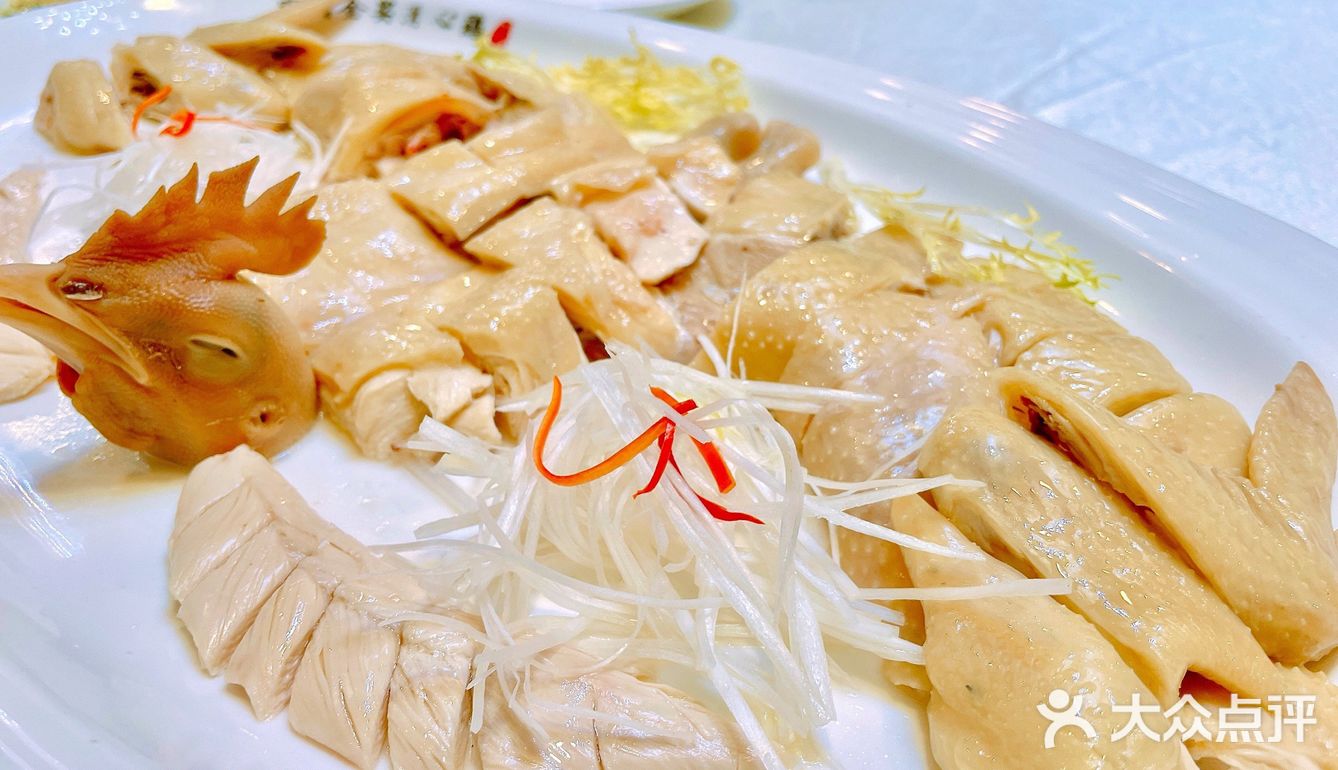 【获奖无数】清心鸡的白切鸡和红烧乳鸽究竟有几好味？