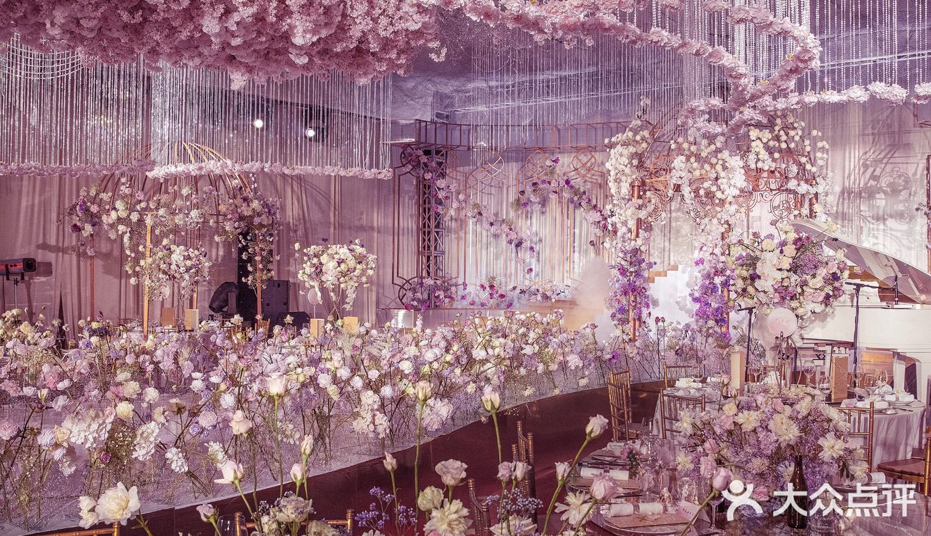 杭州婚礼 | 一座天境花园，坐落着花丛中的天使