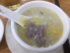 窝蛋牛肉粥-南记食粥坊·宵夜大排档(岭南分店)