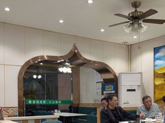 大堂-清真素福拉面丝路美食(六里桥东店)