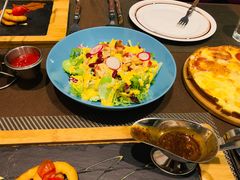 -悦享绿山墙西餐厅