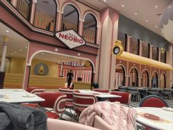 -奈尔宝家庭中心·亲子餐厅(鄞州万达店)