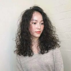 -Kraemer Paris  苏豪路易士·嘉玛发廊