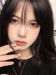 -丝语萱形象