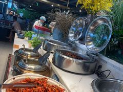 -金滏山·烤肉海鲜火锅自助(襄阳万达店)