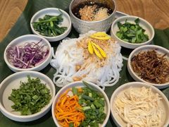 -银米·云南传统过桥米线(双廊黑金冠店)