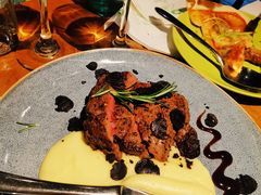 -JINNS锦时 steak&pizza(浸信会礼拜堂旧址店)