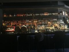 -UNI UNI(环亚凯瑟琳店)