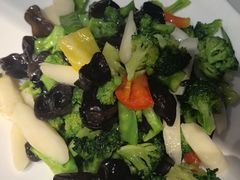 -哈啾嗨·新概念蒙餐(红星新城店)