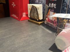 -铭牛烧肉·和牛海鲜自助(高新月牙湖店)