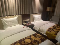 -张掖华辰国际大酒店