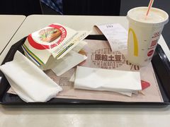 美洲风味三文鱼汉堡-肯德基(布吉老街店)