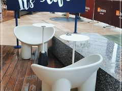 -The open life(万象城店)