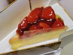 草莓奶酪蛋糕-凯宾美食廊Kempi Deli·凯宾斯基饭店(亮马桥路店)