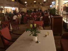 -锦江宾馆-花园餐厅