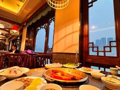 -小天鹅火锅·一线江景洪鼎旗舰店(洪崖洞店)