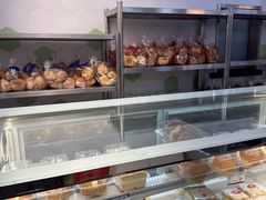 -白玉兰食品(中山公园龙之梦店)