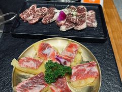 -何发发和牛烧肉·鳗鱼榴莲放题自助(乐峰广场店)
