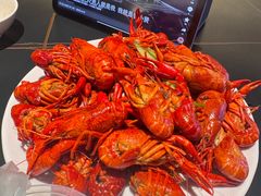 -涨巢·潮玩水疗局