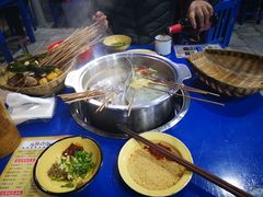 -马路边边·成都串串(翠柏路店)