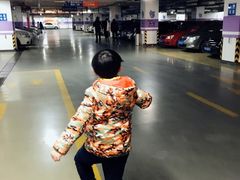 -中原城市广场-停车场