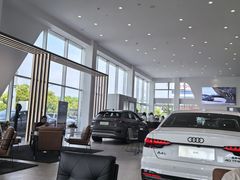 -上海冠松华奥奥迪4S店(张江店)