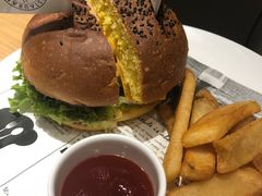 -LO CALCOW卡路力轻食主义餐厅(陆家嘴店)